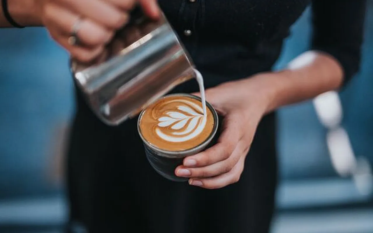 Πώς η latte art έγινε τόσο δημοφιλής Πώς η latte art έγινε τόσο δημοφιλής